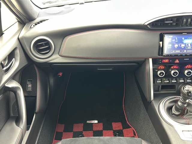 スバル ＢＲＺ GT 宮城県 2020(令2)年 6.1万km WRブルーパール マニュアル車//社外ナビ　//ＳＴＩフルエアロ　//ＢＲＩＤＥ運転席シート　//純正シートあり//フルセグ・Bluetooth・CD・DVD　//バックカメラ　//シートヒーター　//ドライブレコーダー　//クルーズコントロール　//ＥＴＣ　//Bremboキャリパー//ブリッツサクションパイプ//純正１８インチＡＷ　//オートライト//純正フロアマット
