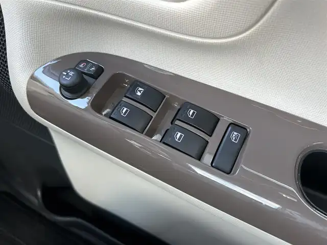 ダイハツ ムーヴ キャンバス G メイクアップ リミテッド　SAⅢ 岡山県 2021(令3)年 3.5万km パールホワイトⅢ/ナチュラルベージュマイカメタリック 2トーン 社外メモリナビ　MDV-D708BTW/フルセグTV、CD、DVD、Bluetooth、AM、FM/バックカメラ/両側パワースライドドア/全方位カメラ/LEDヘッドライト/スマートキー/プッシュスタート/スマートアシスト3/・衝突回避支援ブレーキ/・誤発進抑制機能/・オートハイビーム/・車線はみだし警報/・先行車発進お知らせ機能