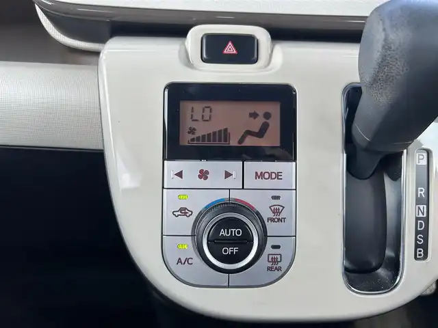 ダイハツ ムーヴ キャンバス G メイクアップ リミテッド　SAⅢ 岡山県 2021(令3)年 3.5万km パールホワイトⅢ/ナチュラルベージュマイカメタリック 2トーン 社外メモリナビ　MDV-D708BTW/フルセグTV、CD、DVD、Bluetooth、AM、FM/バックカメラ/両側パワースライドドア/全方位カメラ/LEDヘッドライト/スマートキー/プッシュスタート/スマートアシスト3/・衝突回避支援ブレーキ/・誤発進抑制機能/・オートハイビーム/・車線はみだし警報/・先行車発進お知らせ機能