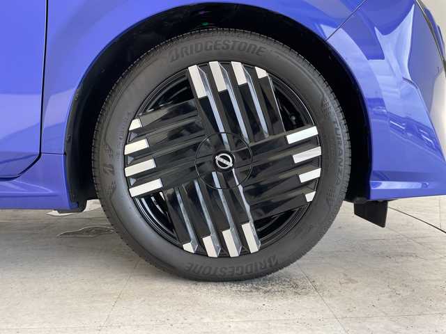 日産 オーラ G レザーエディション 愛知県 2024(令6)年 0.4万km 青 プロパイロット/衝突軽減システム/純正9型ディズプレイオーディオ　ナビ機能あり/プレミアムサウンドBOSE/三眼LEDヘッドライト/全方位カメラ/レーダークルーズコントロール/シートヒーター/フルセグ/Bluetooth/バックカメラ/パワーシート/コーナーセンサー/純正アルミホイール/ETC2.0/ブラインドスポットモニター/ステアリングヒーター/インテリジェントミラー/オートマチックハイビーム/ドライブレコーダー/置くだけ充電機/ステアリングスイッチ/スマートキー/プッシュスタート
