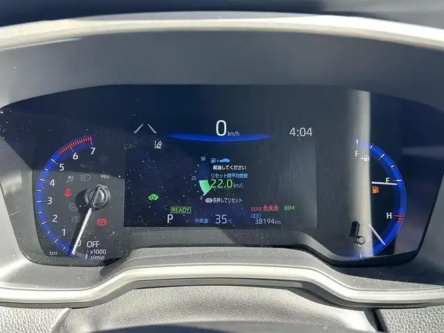 トヨタ カローラ クロス ハイブリッド Z 愛媛県 2023(令5)年 3.9万km ダークブルーマイカM 登録時走行距離：38194Km/純正OPメモリナビ/純正ビルトインETC2.0/追従クルコン/横滑り防止装置/盗難防止装置/衝突軽減システム/レーンキープアシスト/前後コーナーセンサー/LEDヘッドライト/オートライト/オートハイビーム/エンジンスタートボタン/シートヒーター/スマートキー/スペアキー一本/純正アルミホイール/ルーフレール