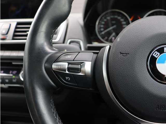 ＢＭＷ Ｍ２３５ｉ クーペ 長野県 2015(平27)年 5万km ミネラルホワイト 6速MT/レザーパッケージ/ダコタレザー/純正ナビ/バックカメラ/クルーズコントロール/衝突軽減ブレーキ/レーンディパチャーW/パークディスタンスC/パワーシート/ヒーター/harman/kardonサウンド/コンフォートアクセス/純正18AW