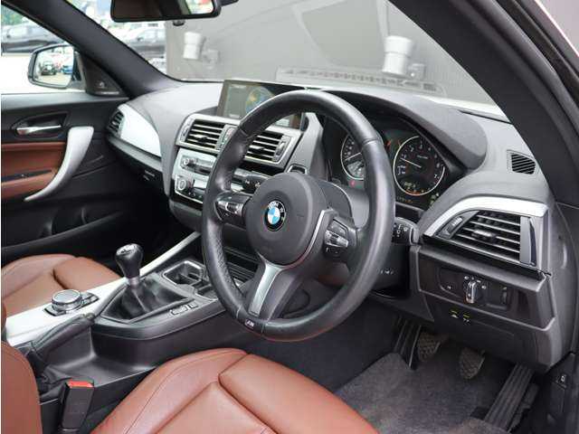 ＢＭＷ Ｍ２３５ｉ クーペ 長野県 2015(平27)年 5万km ミネラルホワイト 6速MT/レザーパッケージ/ダコタレザー/純正ナビ/バックカメラ/クルーズコントロール/衝突軽減ブレーキ/レーンディパチャーW/パークディスタンスC/パワーシート/ヒーター/harman/kardonサウンド/コンフォートアクセス/純正18AW