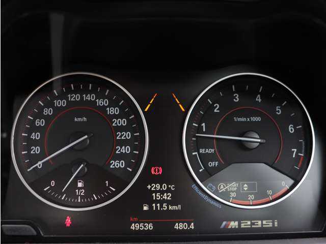 ＢＭＷ Ｍ２３５ｉ クーペ 長野県 2015(平27)年 5万km ミネラルホワイト 6速MT/レザーパッケージ/ダコタレザー/純正ナビ/バックカメラ/クルーズコントロール/衝突軽減ブレーキ/レーンディパチャーW/パークディスタンスC/パワーシート/ヒーター/harman/kardonサウンド/コンフォートアクセス/純正18AW
