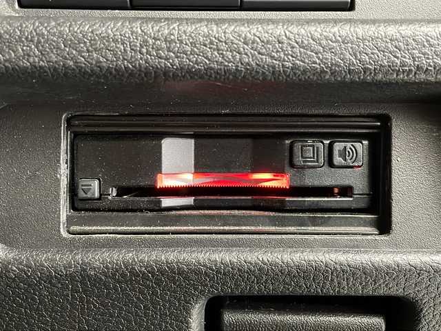 スズキ ハスラー HYBRID X 茨城県 2020(令2)年 3.3万km クールカーキPM ８インチナビ　/バックカメラ　/シートヒーター　/衝突被害軽減ブレーキ　/ビルドインＥＴＣ　/レーンキープアシスト　/オートライト　/ＬＥＤヘッドライト　/レザーシートカバー　/アイドリングストップ　/スマートキー