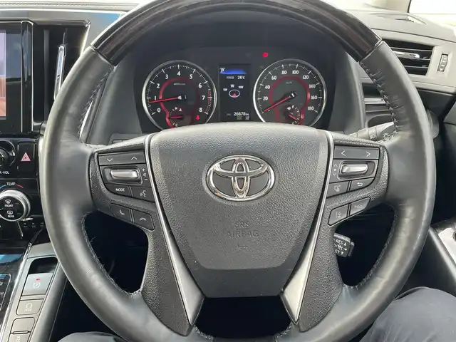 トヨタ アルファード S Cパッケージ 三重県 2022(令4)年 2.7万km ホワイトパールクリスタルシャイン 登録時走行距離　２６６７８ｋｍ/ワンオーナー/禁煙車/革シート/ドライブレコーダー（前後）/純正ナビ（オプション）/AM/FM/CD/DVD/Bluetooth/TVフルセグ/フリップダウンモニター/サンルーフ/ETC/バックカメラ/デジタルインナーミラー/ステアリングスイッチ/レーダークルコン/トヨタセーフティセンス/シートメモリー/シートヒーター，クーラー/ハンドルヒーター/パワーシート（前後）/両側パワースライドドア/パワーバックドア/パワーステアリング/パワーウィンドウ/nanoe/プッシュスタート/ドアバイザー/プッシュスタート