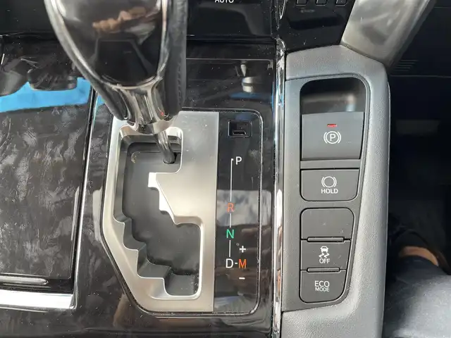トヨタ アルファード S Cパッケージ 三重県 2022(令4)年 2.7万km ホワイトパールクリスタルシャイン 登録時走行距離　２６６７８ｋｍ/ワンオーナー/禁煙車/革シート/ドライブレコーダー（前後）/純正ナビ（オプション）/AM/FM/CD/DVD/Bluetooth/TVフルセグ/フリップダウンモニター/サンルーフ/ETC/バックカメラ/デジタルインナーミラー/ステアリングスイッチ/レーダークルコン/トヨタセーフティセンス/シートメモリー/シートヒーター，クーラー/ハンドルヒーター/パワーシート（前後）/両側パワースライドドア/パワーバックドア/パワーステアリング/パワーウィンドウ/nanoe/プッシュスタート/ドアバイザー/プッシュスタート
