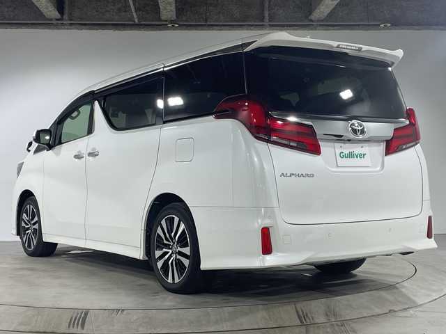 トヨタ アルファード S Cパッケージ 福岡県 2022(令4)年 2.7万km ホワイトパールクリスタルシャイン 登録時走行距離　２６６７８ｋｍ/ワンオーナー/禁煙車/革シート/ドライブレコーダー（前後）/純正ナビ（オプション）/AM/FM/CD/DVD/Bluetooth/TVフルセグ/フリップダウンモニター/サンルーフ/ETC/バックカメラ/デジタルインナーミラー/ステアリングスイッチ/レーダークルコン/トヨタセーフティセンス/シートメモリー/シートヒーター，クーラー/ハンドルヒーター/パワーシート（前後）/両側パワースライドドア/パワーバックドア/パワーステアリング/パワーウィンドウ/nanoe/プッシュスタート/ドアバイザー/プッシュスタート