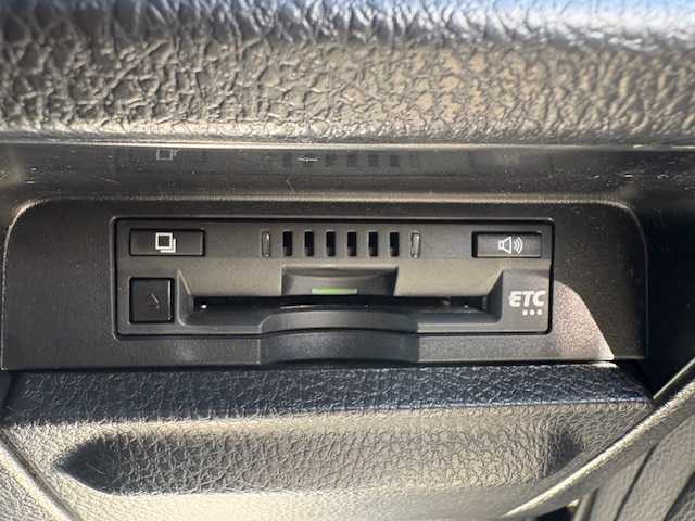 トヨタ ヴォクシー ZS 煌Ⅱ 大阪府 2020(令2)年 3.8万km ブラック 純正10インチナビ(BT/フルセグ/DVD)/バックカメラ/衝突被害軽減システム/クルーズコントロール/コーナーセンサー/両側パワースライドドア/ETC/LEDヘッドライト/オートライト/オートマチックハイビーム/純正アルミホイール/純正フロアマット/スペアキー