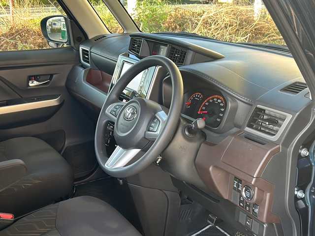 トヨタ タンク G コージーエディション 静岡県 2019(平31)年 6.7万km レーザーブルークリスタルシャイン 純正ナビ/・SD/・CD/・フルセグTV/・Bluetooth/・FM/AM/主要装備/・バックカメラ/・ビルトインＥＴＣ/・クルーズコントロール/・クリアランスソナー/・ドライブレコーダー/・運転席＋助手席シートヒーター/・オートライト/・ステアリングスイッチ/・両側パワースライドドア/・衝突被害軽減システム/・アイドリングストップ/・オートハイビーム