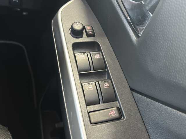 トヨタ タンク G コージーエディション 静岡県 2019(平31)年 6.7万km レーザーブルークリスタルシャイン 純正ナビ/・SD/・CD/・フルセグTV/・Bluetooth/・FM/AM/主要装備/・バックカメラ/・ビルトインＥＴＣ/・クルーズコントロール/・クリアランスソナー/・ドライブレコーダー/・運転席＋助手席シートヒーター/・オートライト/・ステアリングスイッチ/・両側パワースライドドア/・衝突被害軽減システム/・アイドリングストップ/・オートハイビーム