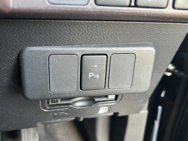 トヨタ タンク G コージーエディション 静岡県 2019(平31)年 6.7万km レーザーブルークリスタルシャイン 純正ナビ/・SD/・CD/・フルセグTV/・Bluetooth/・FM/AM/主要装備/・バックカメラ/・ビルトインＥＴＣ/・クルーズコントロール/・クリアランスソナー/・ドライブレコーダー/・運転席＋助手席シートヒーター/・オートライト/・ステアリングスイッチ/・両側パワースライドドア/・衝突被害軽減システム/・アイドリングストップ/・オートハイビーム