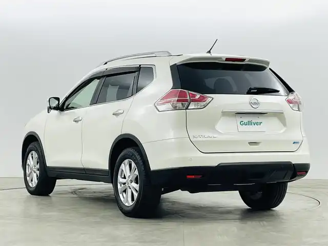 日産 エクストレイル 20X エマージェンシーブレーキ 福島県 2016(平28)年 5.7万km ブリリアントホワイトパール クリアランスソナー/・車線逸脱警報装置/・エマージェンシーブレーキ/・インテリジェントFCW/・踏み間違い防止アシスト/社外ナビ/・型番；AVIC-HRZ900/・フルセグ/TV/BT/CD/DVD/AM/FM/LEDオートライト/・フォグランプ/シートヒーター/・エアーシート/純正AW付きサマータイヤ/ETC/革ステアリング/・ステアリングスイッチ/ドアバイザー/純正フロアマット/プッシュスタート/・スマートキー