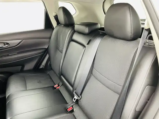 日産 エクストレイル 20X エマージェンシーブレーキ 福島県 2016(平28)年 5.7万km ブリリアントホワイトパール クリアランスソナー/・車線逸脱警報装置/・エマージェンシーブレーキ/・インテリジェントFCW/・踏み間違い防止アシスト/社外ナビ/・型番；AVIC-HRZ900/・フルセグ/TV/BT/CD/DVD/AM/FM/LEDオートライト/・フォグランプ/シートヒーター/・エアーシート/純正AW付きサマータイヤ/ETC/革ステアリング/・ステアリングスイッチ/ドアバイザー/純正フロアマット/プッシュスタート/・スマートキー