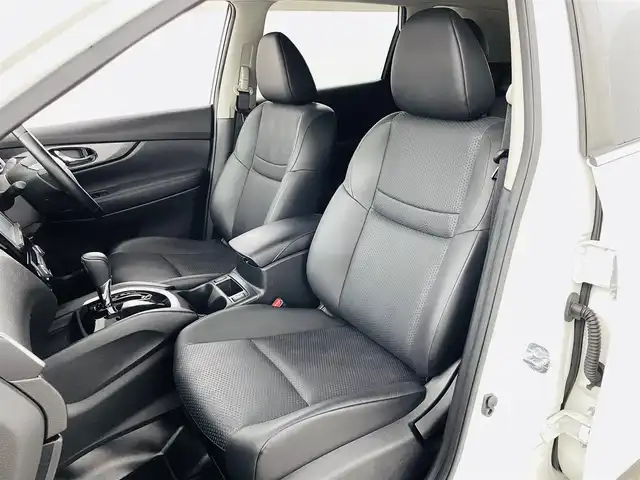 日産 エクストレイル 20X エマージェンシーブレーキ 福島県 2016(平28)年 5.7万km ブリリアントホワイトパール クリアランスソナー/・車線逸脱警報装置/・エマージェンシーブレーキ/・インテリジェントFCW/・踏み間違い防止アシスト/社外ナビ/・型番；AVIC-HRZ900/・フルセグ/TV/BT/CD/DVD/AM/FM/LEDオートライト/・フォグランプ/シートヒーター/・エアーシート/純正AW付きサマータイヤ/ETC/革ステアリング/・ステアリングスイッチ/ドアバイザー/純正フロアマット/プッシュスタート/・スマートキー