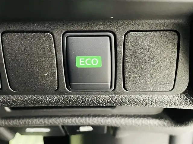 日産 エクストレイル 20X エマージェンシーブレーキ 福島県 2016(平28)年 5.7万km ブリリアントホワイトパール クリアランスソナー/・車線逸脱警報装置/・エマージェンシーブレーキ/・インテリジェントFCW/・踏み間違い防止アシスト/社外ナビ/・型番；AVIC-HRZ900/・フルセグ/TV/BT/CD/DVD/AM/FM/LEDオートライト/・フォグランプ/シートヒーター/・エアーシート/純正AW付きサマータイヤ/ETC/革ステアリング/・ステアリングスイッチ/ドアバイザー/純正フロアマット/プッシュスタート/・スマートキー