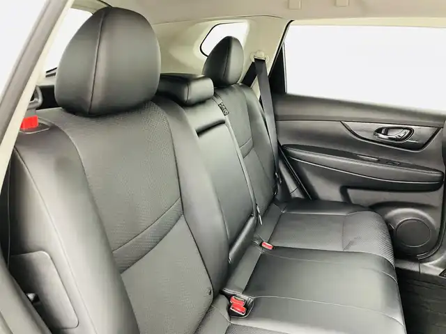 日産 エクストレイル 20X エマージェンシーブレーキ 福島県 2016(平28)年 5.7万km ブリリアントホワイトパール クリアランスソナー/・車線逸脱警報装置/・エマージェンシーブレーキ/・インテリジェントFCW/・踏み間違い防止アシスト/社外ナビ/・型番；AVIC-HRZ900/・フルセグ/TV/BT/CD/DVD/AM/FM/LEDオートライト/・フォグランプ/シートヒーター/・エアーシート/純正AW付きサマータイヤ/ETC/革ステアリング/・ステアリングスイッチ/ドアバイザー/純正フロアマット/プッシュスタート/・スマートキー