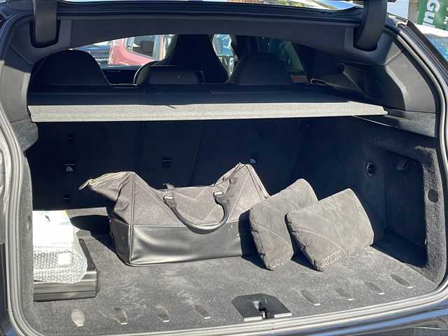 ＢＭＷ ＢＭＷ ＸＭ 東京都 2023(令5)年 2.4万km サファイアブラックP 新車時保証書　取扱説明書/ドライビングアシスト/ヒル・スタート・アシスト/トラフィック・サイン・アシスト/緊急時のブレーキ・アシスト/ステアリング&レーン・コントロール・アシスト/ACC（アクティブ・クルーズ・コントロール）/レーン・チェンジ・ウォーニング＆レーン・チェンジ・アシスト/パーキング・アシスト/純正ナビ/フルセグTV/USB/BT/appleCarPlay/Bowers＆Wilkins/360度カメラ　ETC2.0/純正ドライブレコーダー【前後】/ヘッドアップディスプレイ/ワイヤレスチャージ/ジェスチャーコントロール/フロントメモリー付パワーシート【マッサージ付】/レザーシート　/全席シートヒーター/Fベンチレーター/LEDヘッドライト/オートライト/パワーバックドア/スマートキー×２/純正23インチアルミ