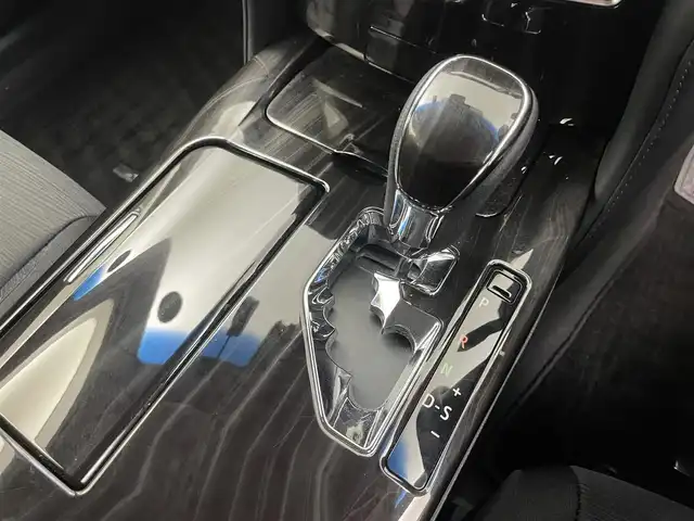 トヨタ クラウン ハイブリッド アスリートS 埼玉県 2016(平28)年 7.2万km ホワイトパールクリスタルシャイン 純正SDメモリナビ/ CD DVD 地デジTV Bluetooth/バックカメラ/プリクラッシュセーフティ/レーンディパーチャーアラート/レーダークルーズコントロール/クリアランスソナー /パワーシート/シートヒーター /ステアリングヒーター/ドライブレコーダー/LEDオートライト/ビルトインETC