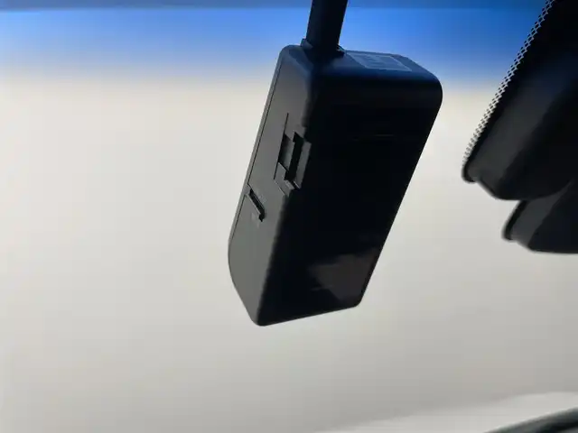 トヨタ クラウン ハイブリッド アスリートS 埼玉県 2016(平28)年 7.2万km ホワイトパールクリスタルシャイン 純正SDメモリナビ/ CD DVD 地デジTV Bluetooth/バックカメラ/プリクラッシュセーフティ/レーンディパーチャーアラート/レーダークルーズコントロール/クリアランスソナー /パワーシート/シートヒーター /ステアリングヒーター/ドライブレコーダー/LEDオートライト/ビルトインETC