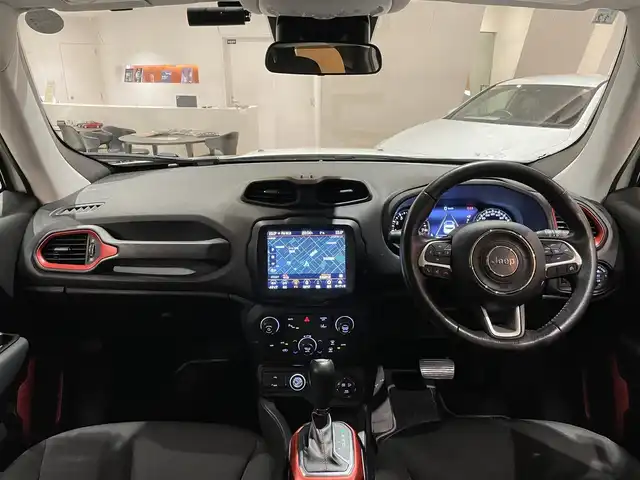 クライスラー・ジープ ジープ レネゲード トレイルホーク 道央・札幌 2020(令2)年 3.5万km 白 Uconnectナビ/フルセグTV/バックカメラ/パークセンス/クルーズコントロール/前面衝突警報/ブラインドスポットモニター/レーンセンス/セレクテレインシステム/LEDヘッドライト