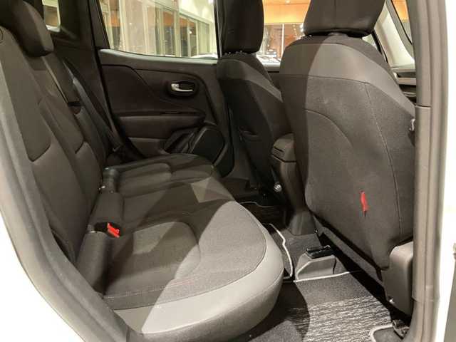 クライスラー・ジープ ジープ レネゲード トレイルホーク 道央・札幌 2020(令2)年 3.5万km 白 Uconnectナビ/フルセグTV/バックカメラ/パークセンス/クルーズコントロール/前面衝突警報/ブラインドスポットモニター/レーンセンス/セレクテレインシステム/LEDヘッドライト