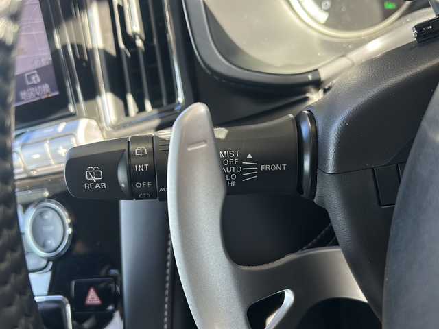 三菱 デリカＤ：５ シャモニー 静岡県 2024(令6)年 0.1万km ブラックダイヤモンド ナビ機能/フルセグTV/CD/DVD/USB/Bluetooth/HDMI/Apple Carplay/Andoroid Auto/主要装備/・両側パワースライドドア　/・シートヒーター　/・電動ステップ　/・全方位カメラ　/・サイドカメラ　/・パワーシート　/・ＢＳＭ　/・コーナーセンサー　/・レーダークルーズコントロール　/・パドルシフト　/・ハンドルヒーター　/・フォグランプ/・スマートキー/・プッシュスタート/・アイドリングストップ/・オートライト/・オートハイビーム/・パワーバックドア/・ハーフレザーシート/・衝突軽減システム/・横滑り防止装置/・ステアリングリモコン