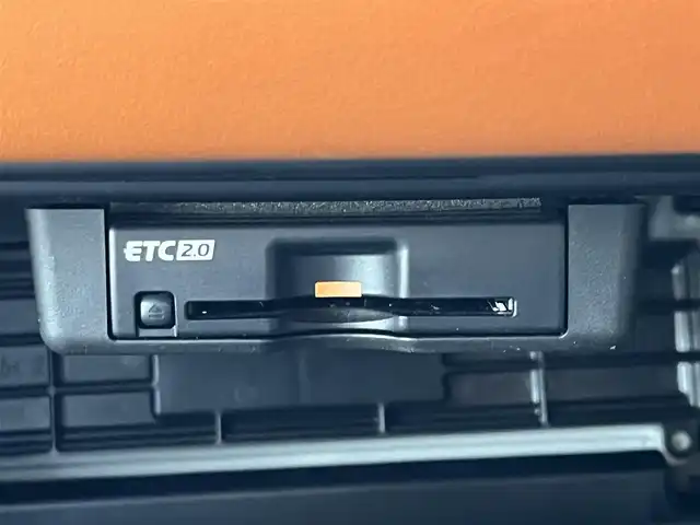 三菱 アウトランダー ＰＨＥＶ P 奈良県 2023(令5)年 3.4万km チタニウムグレーメタリック ワンオーナー/パノラマルーフ/純正９インチナビ/（フルセグ/BT/AppleCarPlay/AndroidAuto)/ＢＯＳＥプレミアムサウンドシステム/レーダークルーズコントロール/アラウンドビューモニター/パドルシフト/ブラインドスポットモニター/前後コーナーセンサー/衝突軽減システム/レーンキープアシスト/パワーバックドア/レザーシート/前席メモリ付きパワーシート/前席シートヒーター/ヘッドアップディスプレイ/ワイヤレス充電/後席サンシェード/デジタルインナーミラー/前後ドライブレコーダー/ETC2.0/SCHNEIDER18インチAW/保証書/取り扱い説明書/スペアキーX1