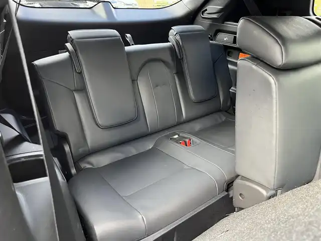 三菱 アウトランダー ＰＨＥＶ P 奈良県 2023(令5)年 3.4万km チタニウムグレーメタリック ワンオーナー/パノラマルーフ/純正９インチナビ/（フルセグ/BT/AppleCarPlay/AndroidAuto)/ＢＯＳＥプレミアムサウンドシステム/レーダークルーズコントロール/アラウンドビューモニター/パドルシフト/ブラインドスポットモニター/前後コーナーセンサー/衝突軽減システム/レーンキープアシスト/パワーバックドア/レザーシート/前席メモリ付きパワーシート/前席シートヒーター/ヘッドアップディスプレイ/ワイヤレス充電/後席サンシェード/デジタルインナーミラー/前後ドライブレコーダー/ETC2.0/SCHNEIDER18インチAW/保証書/取り扱い説明書/スペアキーX1