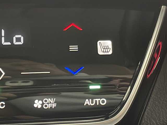 ホンダ ヴェゼル ハイブリッド Z ホンダセンシング 群馬県 2019(平31)年 5.5万km クリスタルブラックパール 純正ナビ　バックカメラ　ハーフレザーシート　シートヒーター　コンフォートビューパッケージ　パドルシフト　ビルトインＥＴＣ　アダプティブクルーズコントロール　衝突被害軽減ブレーキ　スマートキー　ＬＥＤ