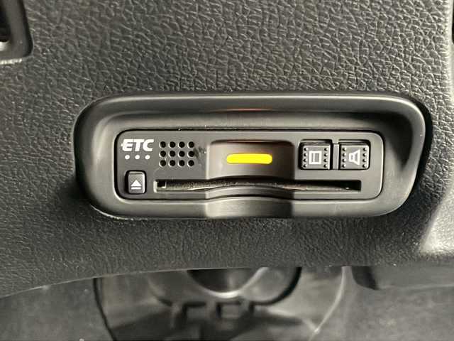 ホンダ ヴェゼル ハイブリッド Z ホンダセンシング 群馬県 2019(平31)年 5.5万km クリスタルブラックパール 純正ナビ　バックカメラ　ハーフレザーシート　シートヒーター　コンフォートビューパッケージ　パドルシフト　ビルトインＥＴＣ　アダプティブクルーズコントロール　衝突被害軽減ブレーキ　スマートキー　ＬＥＤ