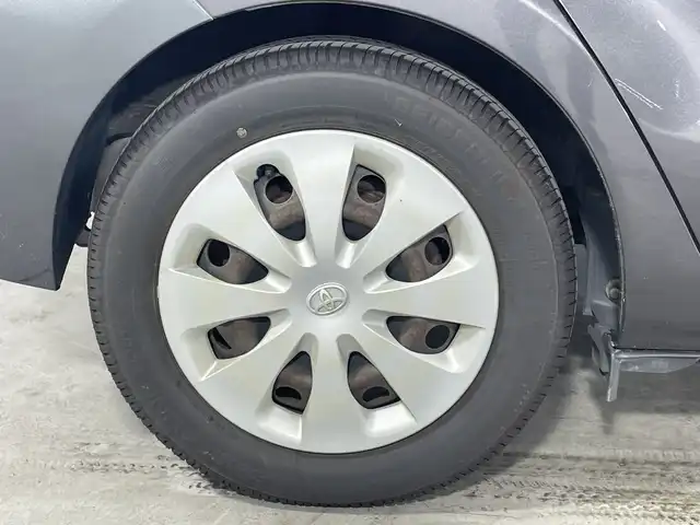 トヨタ アクア S 福岡県 2012(平24)年 7.9万km グレーメタリック 禁煙車社外7型SDナビ（フルセグTV/BT）ETCシートヒーター電格ミラースマートキープッシュスタートオートライトフロアマット