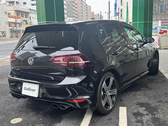 フォルクスワーゲン ゴルフ Ｒ 広島県 2014(平26)年 9.4万km 黒 Discover Pro（ナビゲーションシステム）/・フルセグTV/・Bluetooth/ETC/プリクラッシュブレーキシステム/レーンキープアシストシステム/プロアクティブオキュパントプロテクション/パークディスタンスコントロール/オプティカルパーキングシステム/アダプティブクルーズコントロール/オートHIDヘッドランプ/D席パワーシート/・フロントシートヒーター/「R」ロゴ入り革巻きステアリング/・パドルシフト/・ステアリングスイッチ/保証書/取説/スペアスマートキー1個