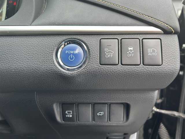 トヨタ ハリアー ハイブリッド プレミアム アドバンスドP 福岡県 2016(平28)年 9.5万km ブラック ワンオーナー/純正メーカーナビ（AM/FM/BT/フルセグTV/AUX)/JBLプレミアムサウンド/クルーズコントロール/パワーバックドア/全方位カメラ/モデリスタエアロ(フロント・サイド・リア）/前席パワーシート/シートメモリー機能/前席シートヒーター/ビルトインETC/クリアランスソナー/LEDヘッドライト/USB入力端子/レザーシート/純正フロアマット/純正18インチアルミホイール/スペア×1/取扱説明書/保証書