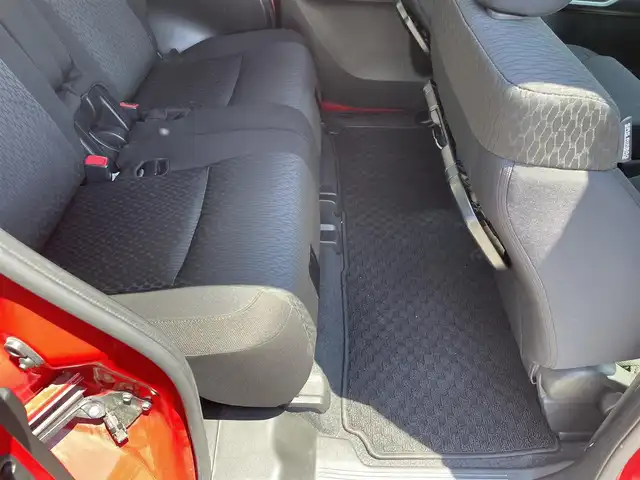 三菱 デリカＤ：２ カスタムHV　MV 富山県 2016(平28)年 6.8万km ファーベントレッド2トーン 社外ナビ/Bluetooth/フルセグＴＶ/ＤＶＤ再生/リアモニター/両側パワースライドドア/プッシュスタートエンジン/スマートキー/LEDオートライト/フォグライト