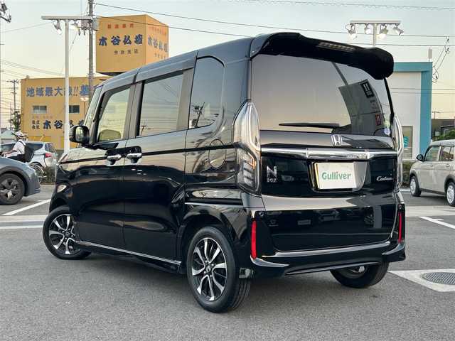 ホンダ Ｎ ＢＯＸ カスタム G L ホンダセンシング 愛媛県 2019(平31)年 7.8万km クリスタルブラックパール ディーラーOP純正ナビ/BT/AM・FM/CD/DVD/フルセグ/ビルトインETC/バックカメラ/ホンダセンシング/片側パワースライドドア/クルーズコントロール/スペアキー/フルフラットシート/LEDヘッドライト