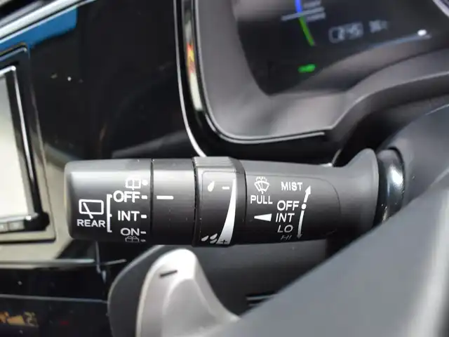 ホンダ シャトル ハイブリッド X ホンダセンシング 福岡県 2021(令3)年 10.9万km プラチナホワイトパール 　シャトル　ハイブリッドX　ホンダセンシング　/社外ナビ/　　AVIC-RZ03/　　B・T/バックカメラ/レーダークルーズコントロール/パドルシフト/前席シートヒーター/LEDヘッドライト/フォグランプ/ETC/取扱説明書あり