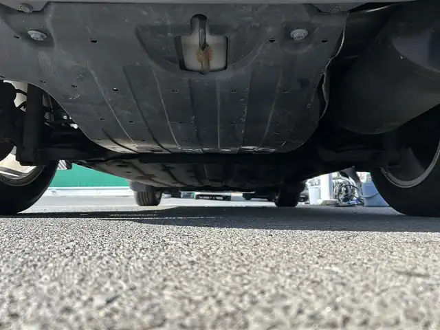 ホンダ ヴェゼル ハイブリッド X ホンダセンシング 宮城県 2017(平29)年 6.8万km クリスタルブラックパール ワンオーナー/ホンダセンシング/・衝突軽減ブレーキ/・歩行者事故低減ステアリング/・アダプティブクルーズコントロール/・車線維持支援システム/・路外逸脱抑制制御/・誤発進抑制機能/・先行車発進お知らせ機能/・標識認識機能/純正SDナビ/【CD・DVD・SD・BT・フルセグTV】/バックカメラ/純正16インチAW/横滑り防止装置/パドルシフト/ステアリングスイッチ/オートライト/LEDヘッドライト/フォグライト/電子パーキング/ブレーキホールド/スマートキー/ETC