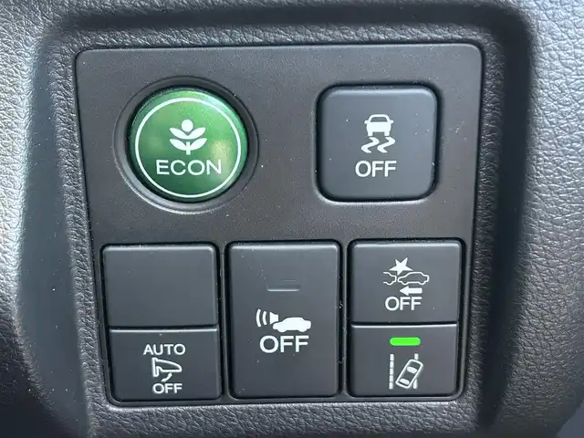 ホンダ ヴェゼル ハイブリッド X ホンダセンシング 宮城県 2017(平29)年 6.8万km クリスタルブラックパール ワンオーナー/ホンダセンシング/・衝突軽減ブレーキ/・歩行者事故低減ステアリング/・アダプティブクルーズコントロール/・車線維持支援システム/・路外逸脱抑制制御/・誤発進抑制機能/・先行車発進お知らせ機能/・標識認識機能/純正SDナビ/【CD・DVD・SD・BT・フルセグTV】/バックカメラ/純正16インチAW/横滑り防止装置/パドルシフト/ステアリングスイッチ/オートライト/LEDヘッドライト/フォグライト/電子パーキング/ブレーキホールド/スマートキー/ETC