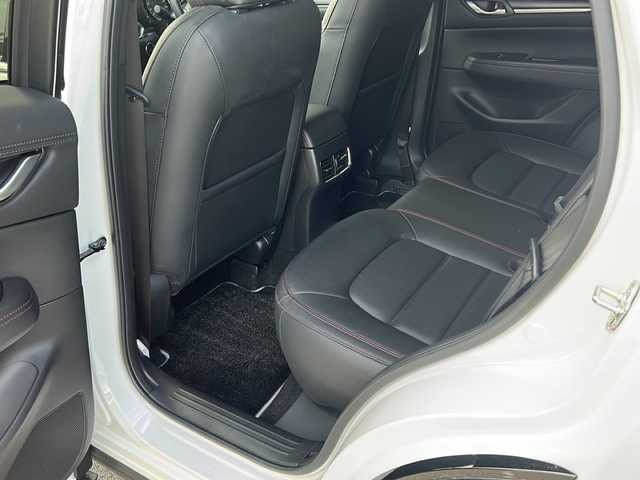 マツダ ＣＸ－５ XD スポーツアピアランス 大阪府 2025(令7)年 0.4万km ロジウムホワイトプレミアムメタリック 衝突軽減　/１０．２５型純正ナビ　/全方位カメラ　/フルセグＴＶ/Ｂｌｕｅｔｏｏｔｈ　/BOSEサウンドシステム　/本革　/ステアリングヒーター　/シートヒーター／クーラー　/シートメモリ　/電動リアゲート　/ヘッドアップディスプレイ　/コーナーセンサー　/LEDヘッドライト　/置くだけ充電　/ETC　/純正ホイール　/取説/保証書/スペアキーｘ１