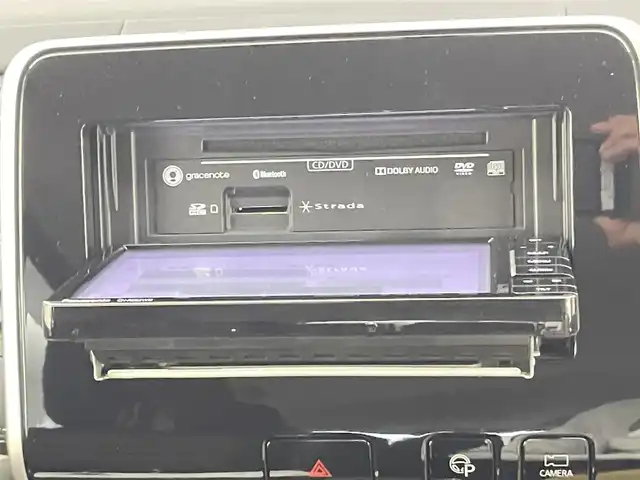 日産 セレナ ハイウェイスター Vセレクション 千葉県 2017(平29)年 4万km ブリリアントホワイトパール 禁煙車/エマージェンシーブレーキ/プロパイロット/レーンキープアシスト/コーナーセンサー/社外メモリナビ/　CD/DVD/BT/フルセグTV/両側パワースライドドア/アラウンドビューモニター/電子パーキング/デジタルインナーミラー/オートホールドブレーキ/スマートキー&プッシュスタート/純正フロアマット/電動格納ミラー/LEDヘッドライト/フォグライト/純正16インチアルミホイール