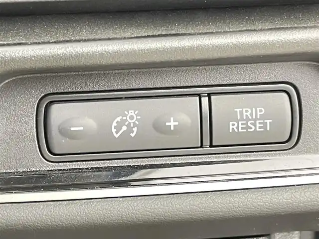 日産 セレナ ハイウェイスター Vセレクション 千葉県 2017(平29)年 4万km ブリリアントホワイトパール 禁煙車/エマージェンシーブレーキ/プロパイロット/レーンキープアシスト/コーナーセンサー/社外メモリナビ/　CD/DVD/BT/フルセグTV/両側パワースライドドア/アラウンドビューモニター/電子パーキング/デジタルインナーミラー/オートホールドブレーキ/スマートキー&プッシュスタート/純正フロアマット/電動格納ミラー/LEDヘッドライト/フォグライト/純正16インチアルミホイール