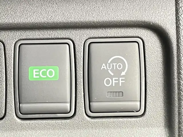 日産 セレナ ハイウェイスター Vセレクション 千葉県 2017(平29)年 4万km ブリリアントホワイトパール 禁煙車/エマージェンシーブレーキ/プロパイロット/レーンキープアシスト/コーナーセンサー/社外メモリナビ/　CD/DVD/BT/フルセグTV/両側パワースライドドア/アラウンドビューモニター/電子パーキング/デジタルインナーミラー/オートホールドブレーキ/スマートキー&プッシュスタート/純正フロアマット/電動格納ミラー/LEDヘッドライト/フォグライト/純正16インチアルミホイール