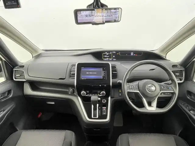 日産 セレナ ハイウェイスター Vセレクション 千葉県 2017(平29)年 4万km ブリリアントホワイトパール 禁煙車/エマージェンシーブレーキ/プロパイロット/レーンキープアシスト/コーナーセンサー/社外メモリナビ/　CD/DVD/BT/フルセグTV/両側パワースライドドア/アラウンドビューモニター/電子パーキング/デジタルインナーミラー/オートホールドブレーキ/スマートキー&プッシュスタート/純正フロアマット/電動格納ミラー/LEDヘッドライト/フォグライト/純正16インチアルミホイール