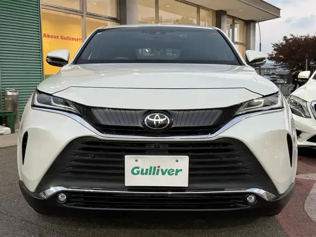 トヨタ ハリアー Z 香川県 2022(令4)年 3.2万km ホワイトパールクリスタルシャイン ワンオーナー/メーカーナビ/フルセグＴＶ/Ｂｌｕｅｔｏｏｔｈ/アップルカープレイ/ＪＢＬプレミアムサウンド/バックカメラ/デジタルインナーミラー/ヘッドアップディスプレイ/トヨタセーフティセンス/レーダークルーズコントロール/レーンキープアシスト/革調シートカバー/シートヒータ―/パワーバックドア/オートマチックハイビーム/LEDオートライト/LEDフォグライト