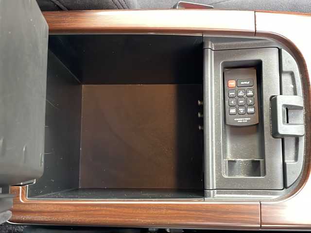 日産 ティアナ 250XV 三重県 2009(平21)年 8.1万km サファイアブラック 純正ナビ/バックカメラ/ETC/スペアスマートキー/ミラータイプレーダー探知機/パワーシート/オットマン/メモリーシート/ウッドコンピステア/ステアスイッチ/オートライト/電格ウィンカーミラー/禁煙車