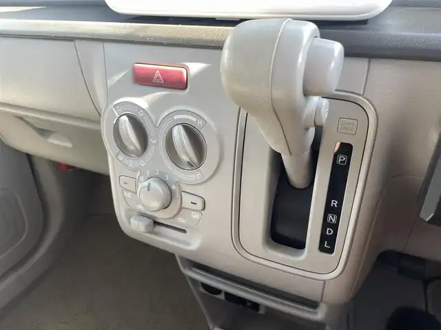 スズキ ラパン L 宮崎県 2017(平29)年 10.9万km 茶 純正ナビゲーション（CN-RE03WD）/　AM FM CD DVD BT TV/ドライブレコーダー/衝突軽減ブレーキ/アイドリングストップ/シートヒーター/ETC車載器/スマートキー/プッシュスタート/取説/保証書