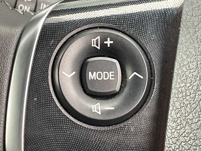 トヨタ シエンタ G 千葉県 2016(平28)年 5.2万km ブラックマイカ 社外メモリナビ/(フルセグTV/CD/DVD/BT/AM/FM)/バックカメラ/クルーズコントロール/両側パワースライドドア/横滑り防止装置/ETC/アイドリングストップ/ウィンカーミラー/電動格納ミラー/シートリフター/プッシュスタート/スマートキー/フロアマット/スペアキー