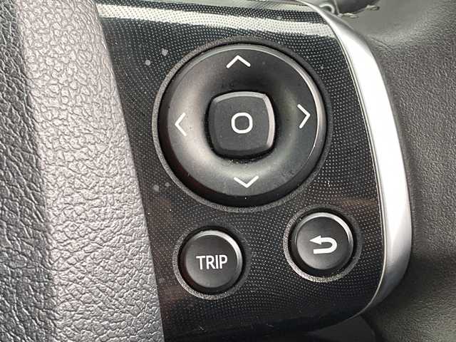 トヨタ シエンタ G 千葉県 2016(平28)年 5.2万km ブラックマイカ 社外メモリナビ/(フルセグTV/CD/DVD/BT/AM/FM)/バックカメラ/クルーズコントロール/両側パワースライドドア/横滑り防止装置/ETC/アイドリングストップ/ウィンカーミラー/電動格納ミラー/シートリフター/プッシュスタート/スマートキー/フロアマット/スペアキー