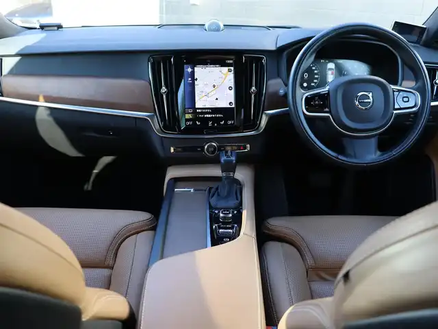 ボルボ Ｖ９０ T6 AWD インスクリプション 宮城県 2017(平29)年 3.8万km パール 純正ナビ【ＢＴ／フルセグＴＶ／ＡＵＸ】/パノラマサンルーフ　/Ｂｏｗｅｒｓ＆ｗｉｌｋｉｎｓサウンド　/アップディスプレイ　/アダプティブクルーズコントロール　/自動駐車システム　/茶レザーシート　/全席シートヒーター/前席エアシート/オートマチックハイビーム/ステアリングヒーター/全方位カメラ/前後ドライブレコーダー/パーキングアシスト/ブラインドスポットアシスト/パワーバックドア/純正20インチAW/前席メモリー付きパワーシート/LEDヘッドライト/禁煙車